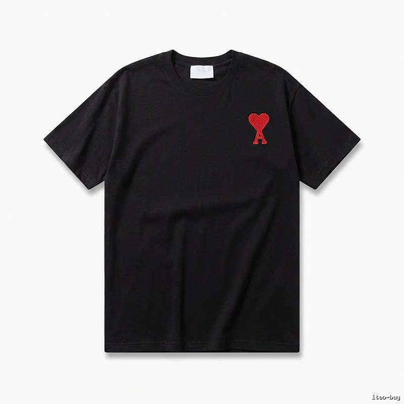 AMI Love Embroidery Simple Black T-shirt