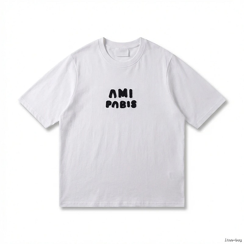 AMI Paris minimalist style white T-shirt