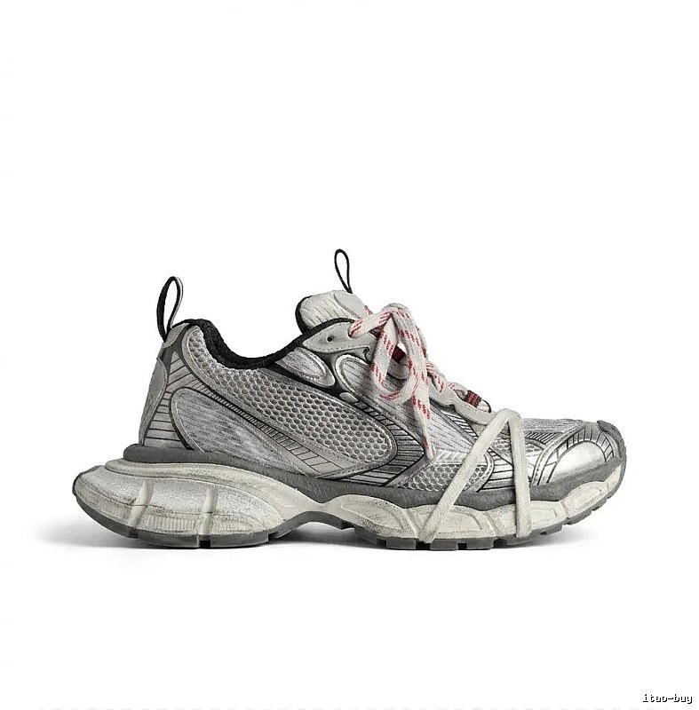 Balenciaga dad - style grey sports shoes