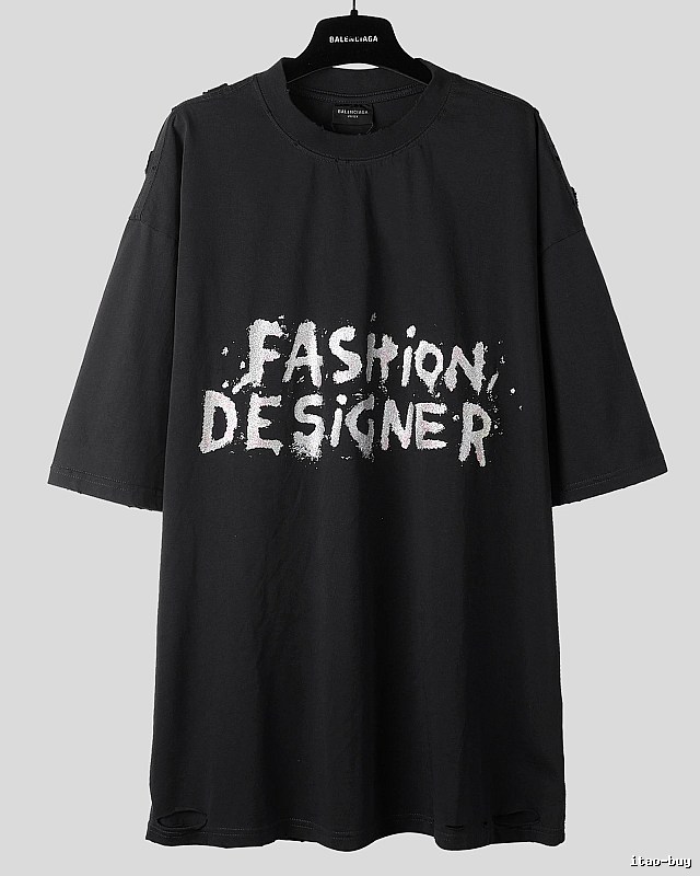 Balenciaga's trendy and cool black T-shirt