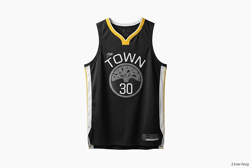 Black basketball uniforms of Curry The TOWN