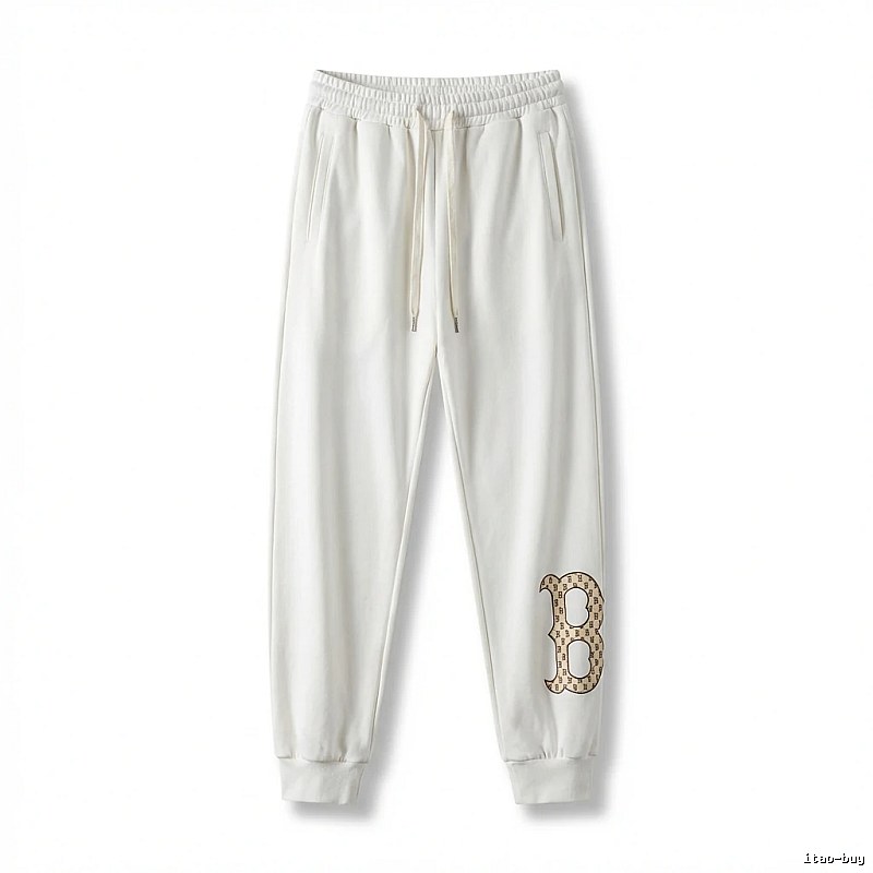Classic casual white pants in MLB style.