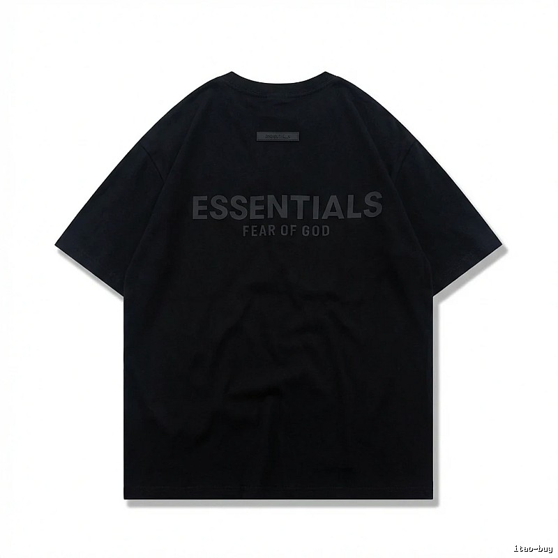 ESSENTIALS minimalist style black T-shirt