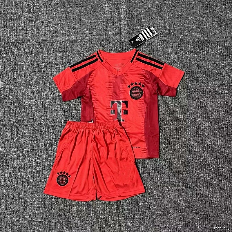 Germany Logo Detail Soccer jersey set White Germany Football with Relaxed Feel