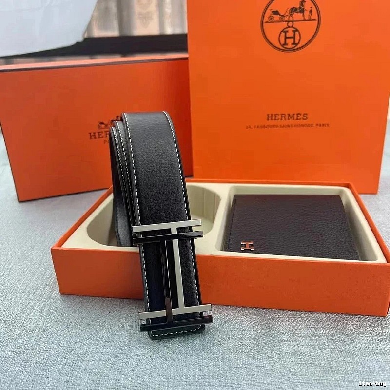 Hermes Minimal Outfit Detail Reversible Leather Belt Resort Wear