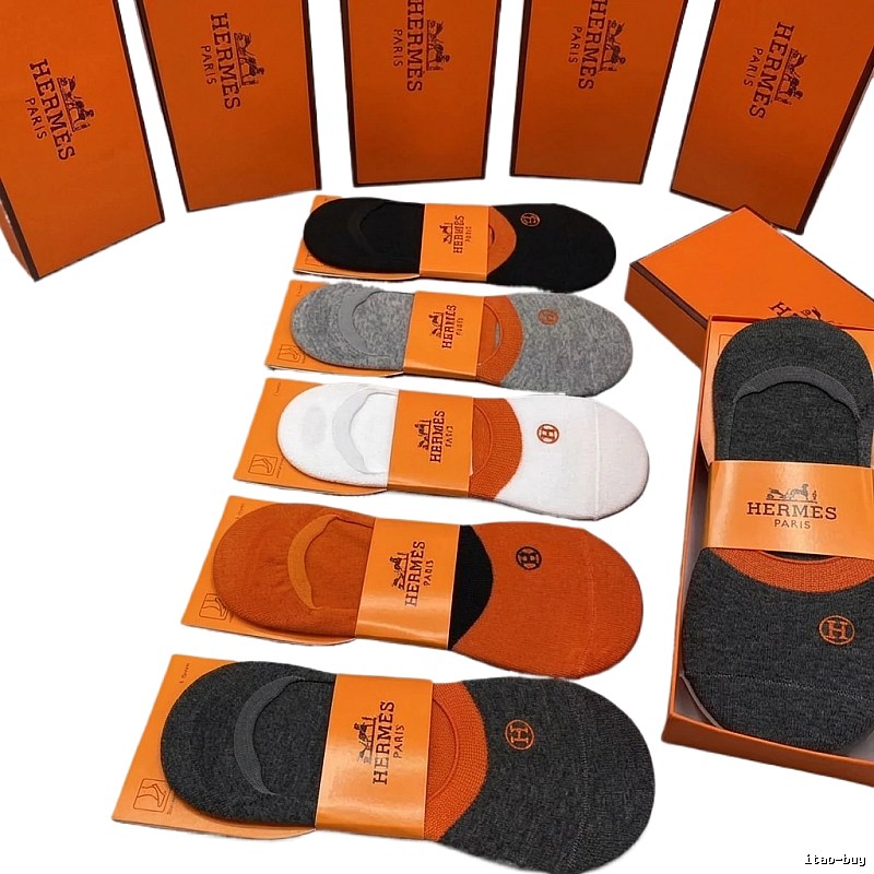 Hermes solid color minimalist style socks