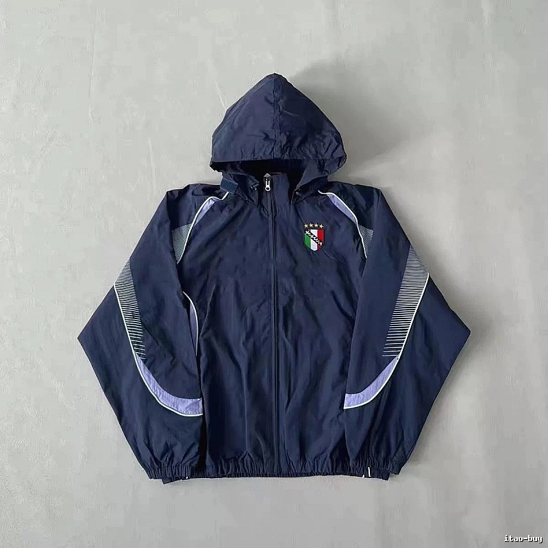 Italy Travel Soccer windbreaker jacket Black Hooded Jacket with Modern Look