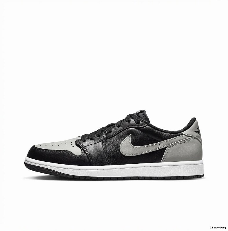 Jordan AJ1 black, white and grey trendy sneakers