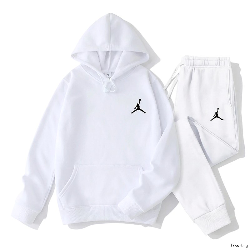Jordan sporty white suit