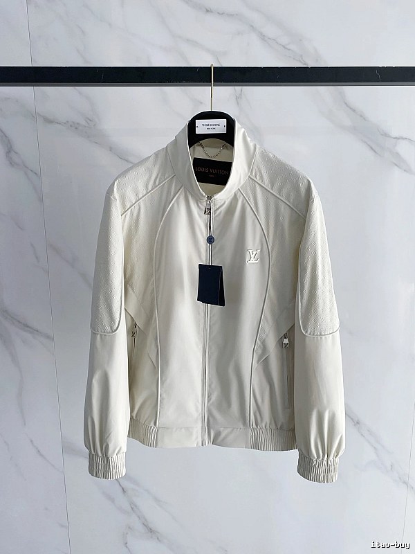 Light Jacket by Arc’teryx with Cream Zip Jacket with Small