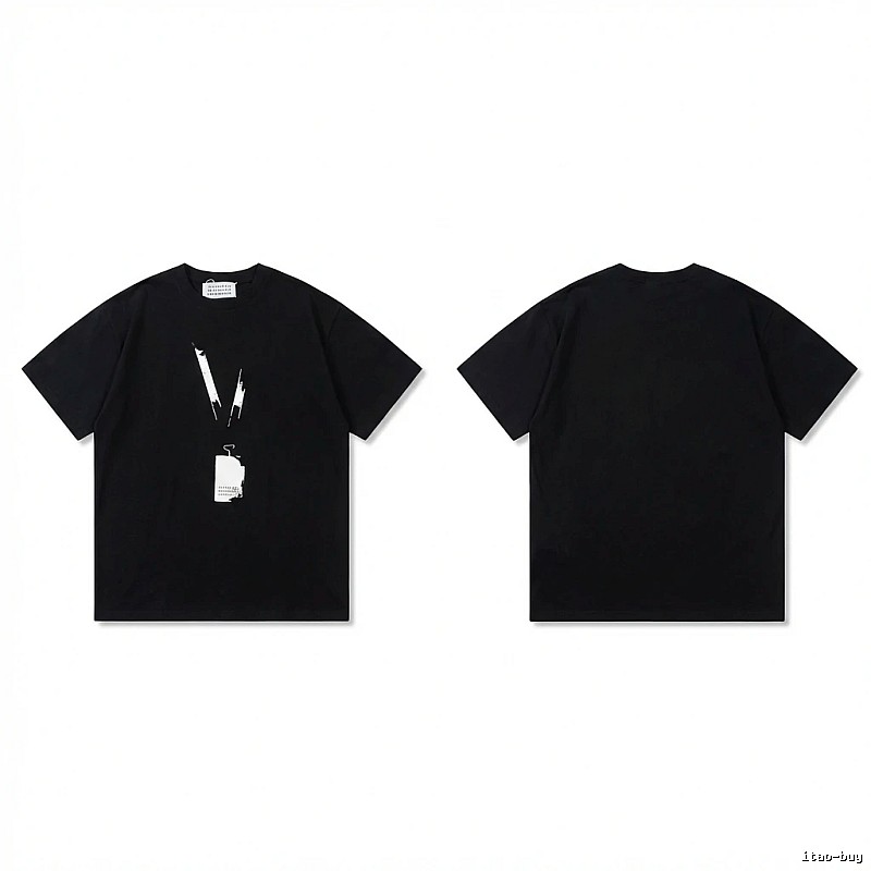Maison Margiela minimalist black T-shirt