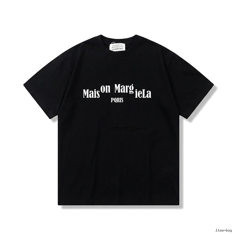 Maison Margiela minimalist style black T-shirt