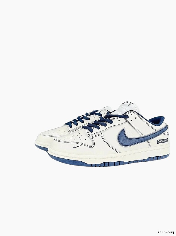 Nike co-branded blue and white casual shoes