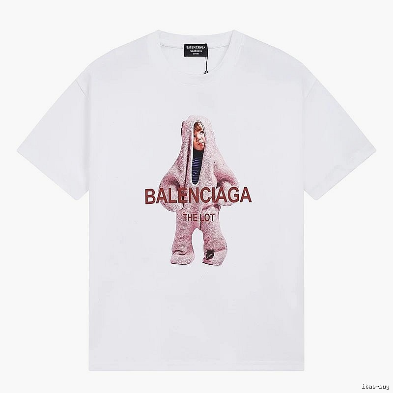 Parisian-style printed white T-shirt