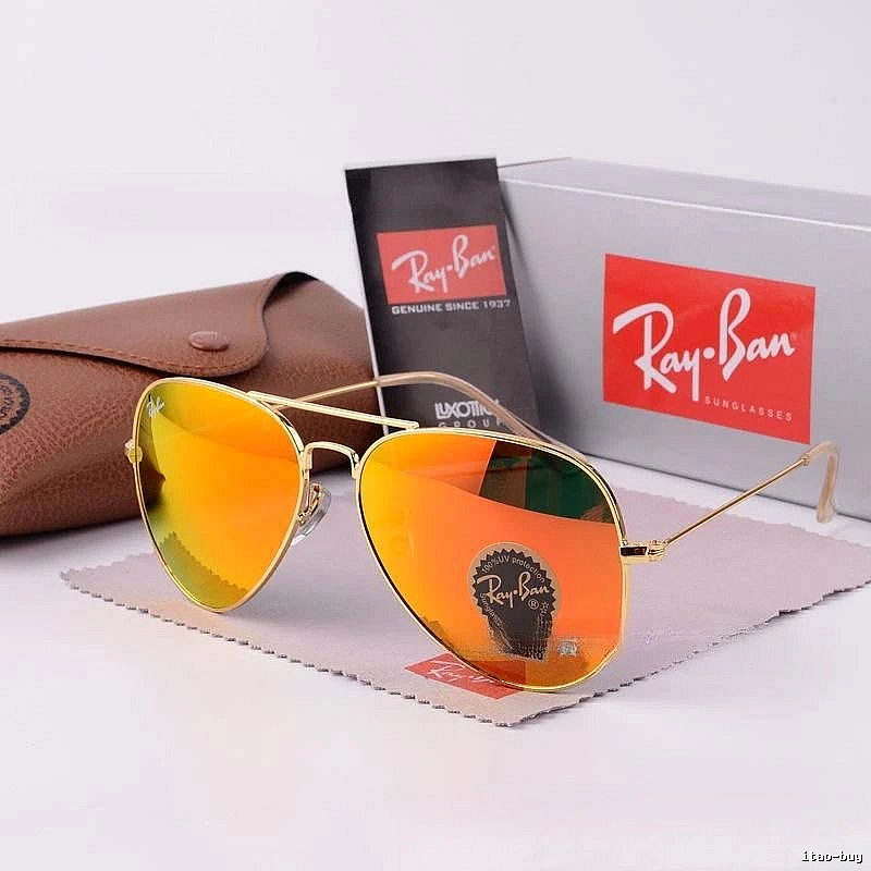 Ray-Ban Daily Aviator sunglasses Gold Tone Sunglasses for City Outfits