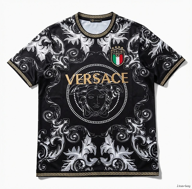 Stussy retro-style black-based T-shirt