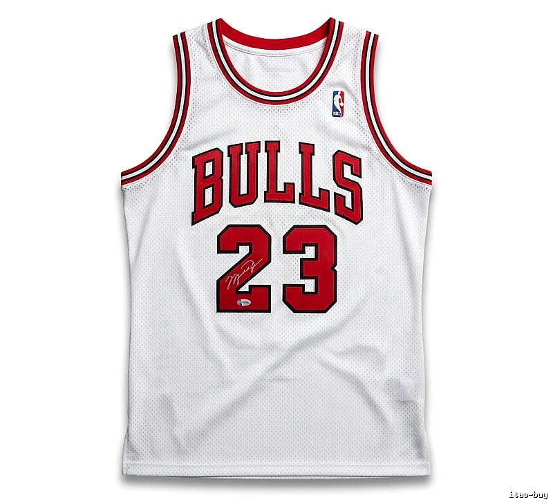 The classic white jersey of the Michael Jordan